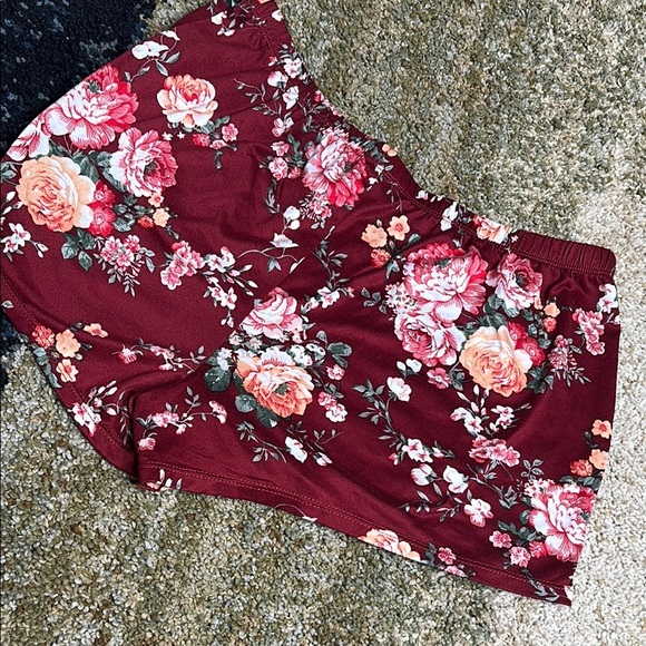 Flora by Flora Nikrooz Pajama Lounge Shorts Red w/Roses Pink & Orange Hues NWOT - Picture 8 of 8